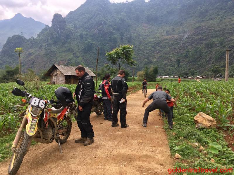 North West 11 Days Loop Motorbike Tour: GTT1102